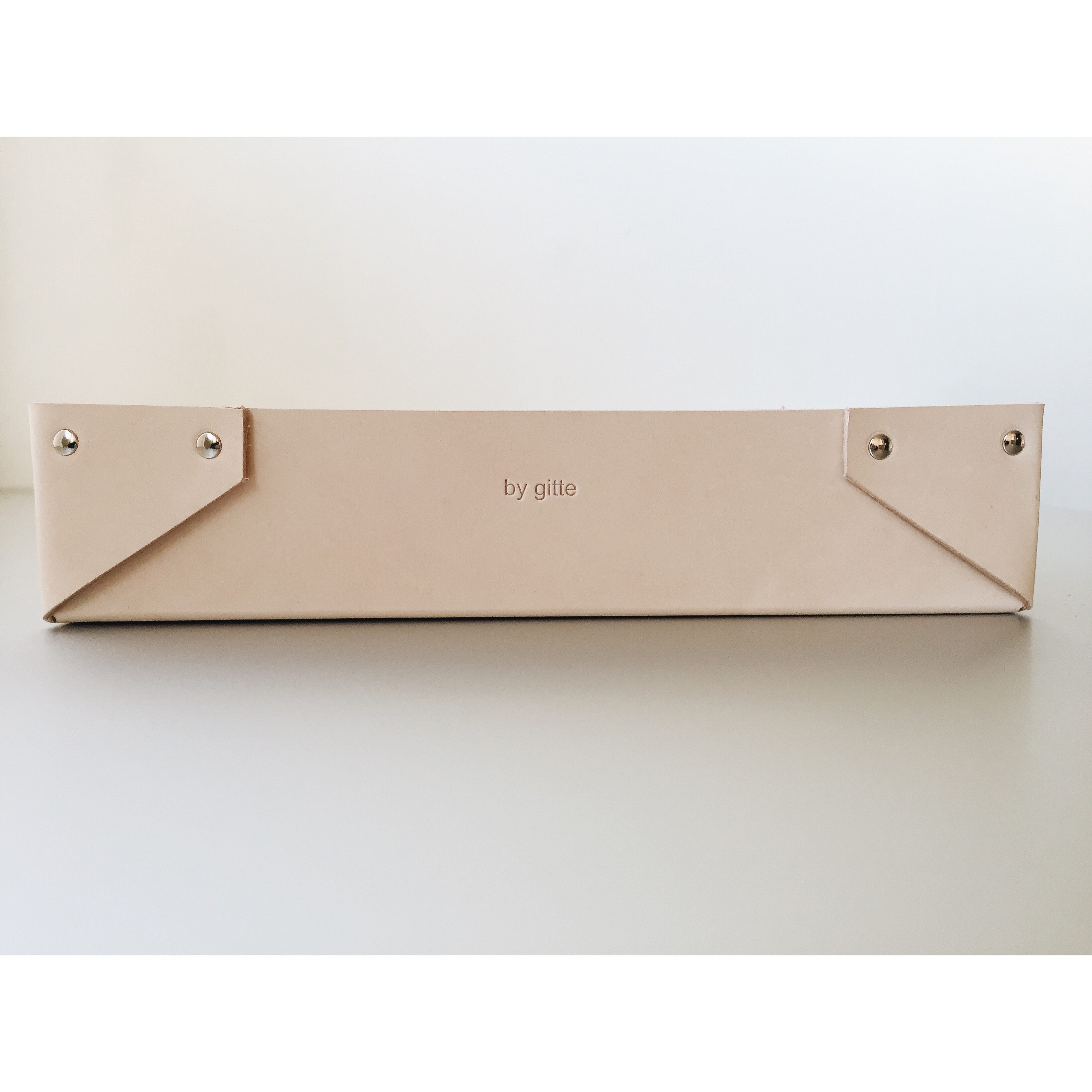 by gitte desk tray